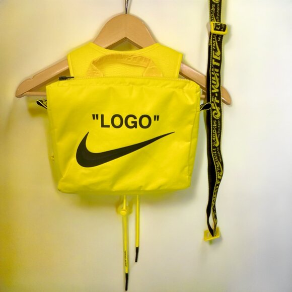 OFF-WHITE × NIKE Utility Vest + Bag Attachment size XS main image 5